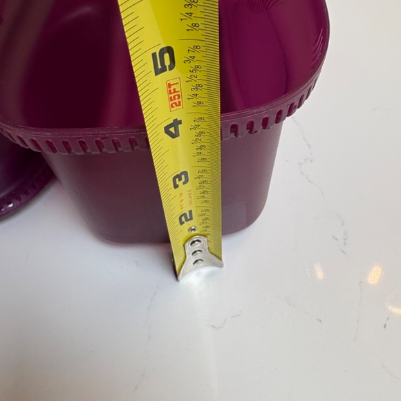 Tupperware Microwave Pasta Cooker purple 1.9 litre, 8 cup #6775A-1 - Picture 5 of 5